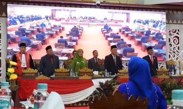 Walikota Eva Dwiana Hadiri Pelantikan 50 Anggota DPRD Kota Bandar Lampung