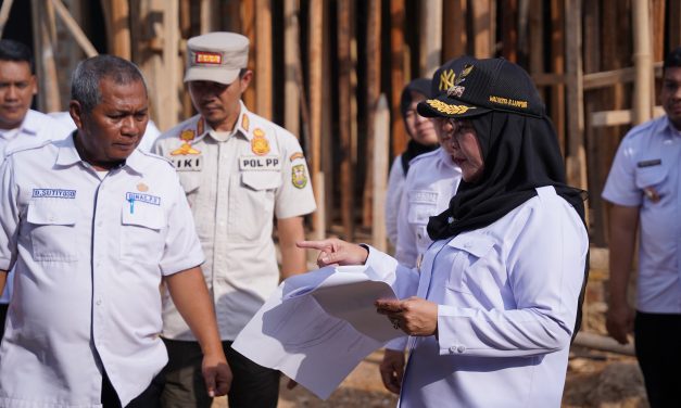 Walikota Bandar Lampung Hj Eva Dwiana Akan Bangun Taman Untuk Masyarakat Campang Jaya