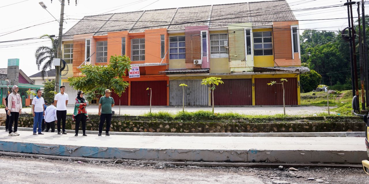 Pemerintah Kota Bandar Lampung Cor Beton Jalan Teuku Cik Ditiro
