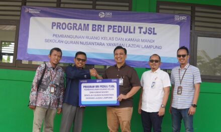 BRI Kanca Teluk Betung Serahkan Bantuan Prasarana Program BRI Peduli kepada Sekolah Qur’an Nusantara Yayasan LAZDAI