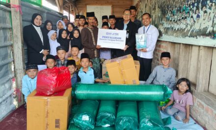 YBM BRILiaN Region 5 Bandar Lampung Salurkan Bantuan Tanggap Darurat Kebakaran ke Ponpes Sunan Bonang Lampung Barat