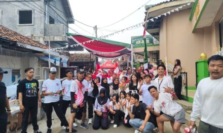 Semarak HUT RI ke-81, Pemuda-Pemudi Padas X Bukit 1 Gelar Jalan Sehat